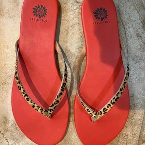 Yellow box leopard flip flop